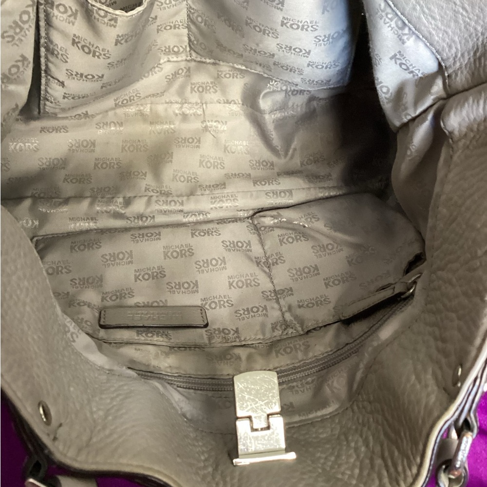Michael Kors Pebble Gray Shoulder Crossbody Bag - Picture 13 of 16